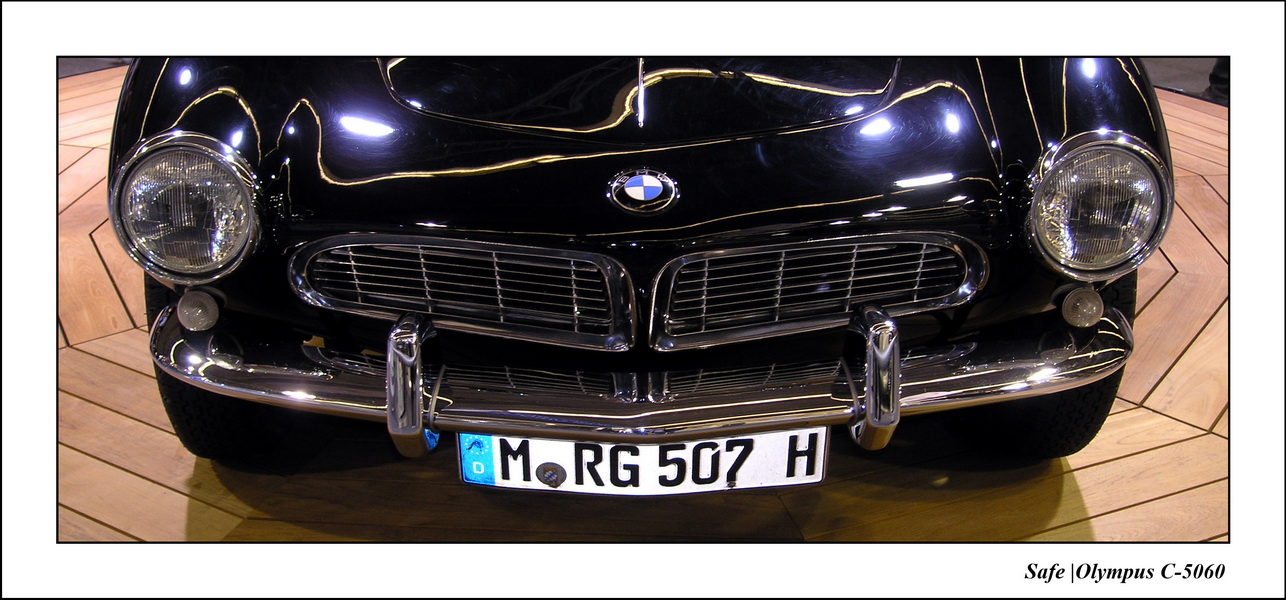 2005 - 02 - Retromobile 005